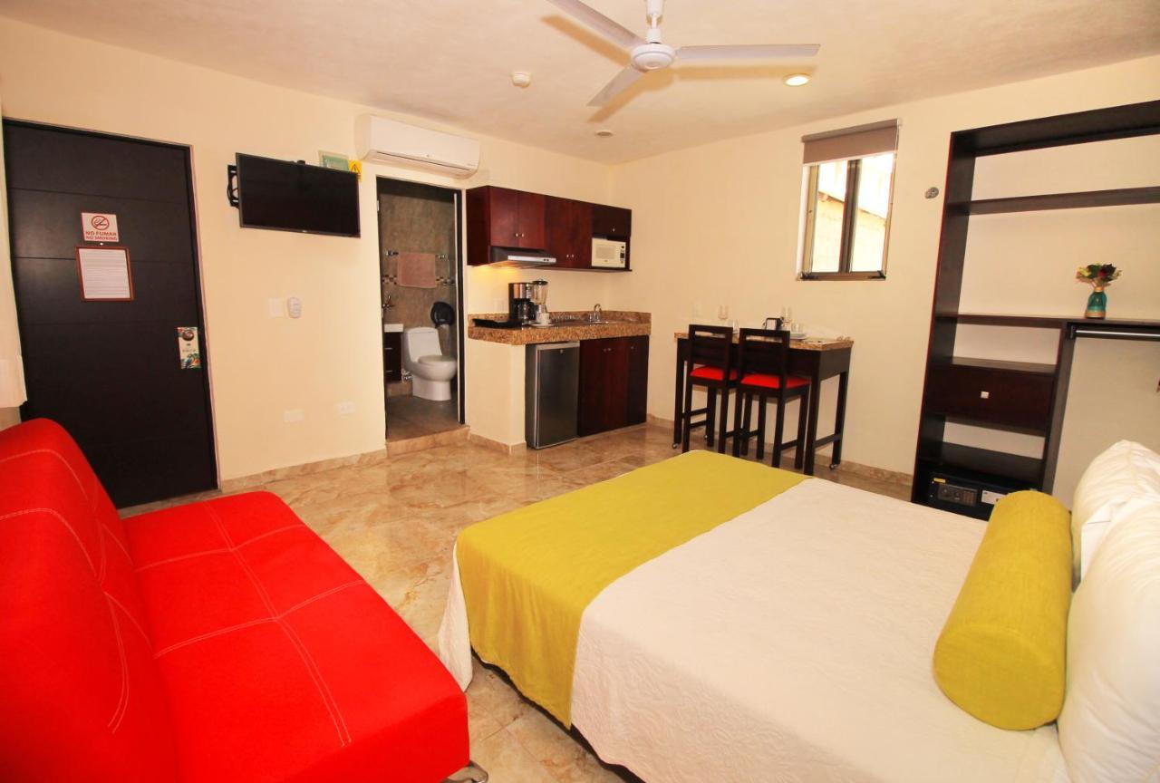 Papagayo Hotel Boutique Playa del Carmen Exterior foto A studio apartment